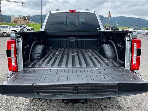 Used 2024 Ford F350 Lariat w/ Lariat Ultimate Package AWD/4WD image 18