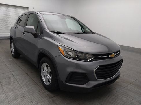 Used 2020 Chevrolet Trax LS w/ Tint and Cruise Package FWD image 13
