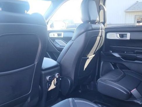 Used 2020 Ford Explorer ST w/ ST Street Pack AWD/4WD image 4
