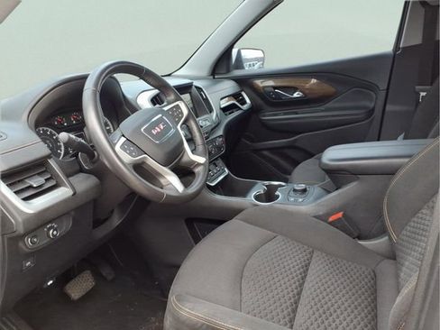 Used 2018 GMC Terrain SLE w/ Driver Convenience Package image 11