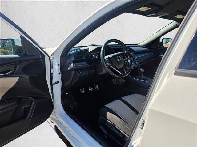 Used 2018 Honda Civic Sport image 21