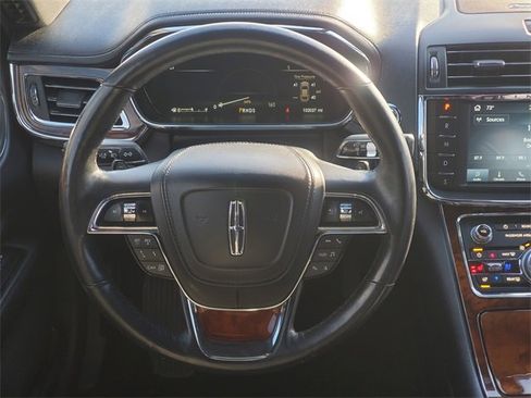 Used 2019 Lincoln Continental Reserve image 33
