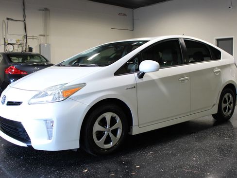 Used 2012 Toyota Prius Four FWD image 6