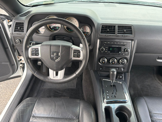 Used 2013 Dodge Challenger SXT Plus RWD image 19