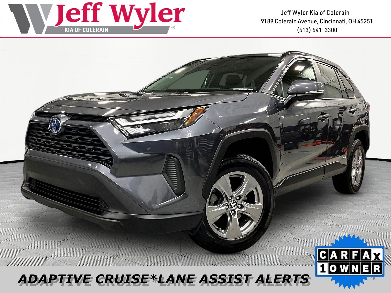 Used 2022 Toyota RAV4 XLE AWD/4WD image 1