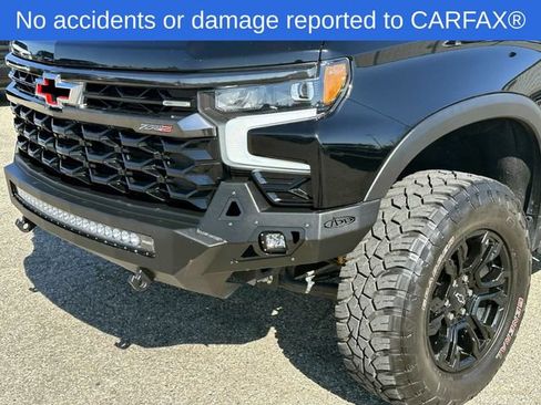 Used 2023 Chevrolet Silverado 1500 ZR2 w/ Technology Package AWD/4WD image 10