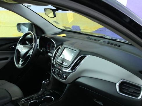 Used 2018 Chevrolet Equinox LT AWD/4WD image 11