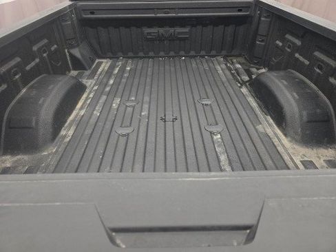 Used 2025 GMC Sierra 2500 AT4 w/ AT4 Premium Plus Package AWD/4WD image 14