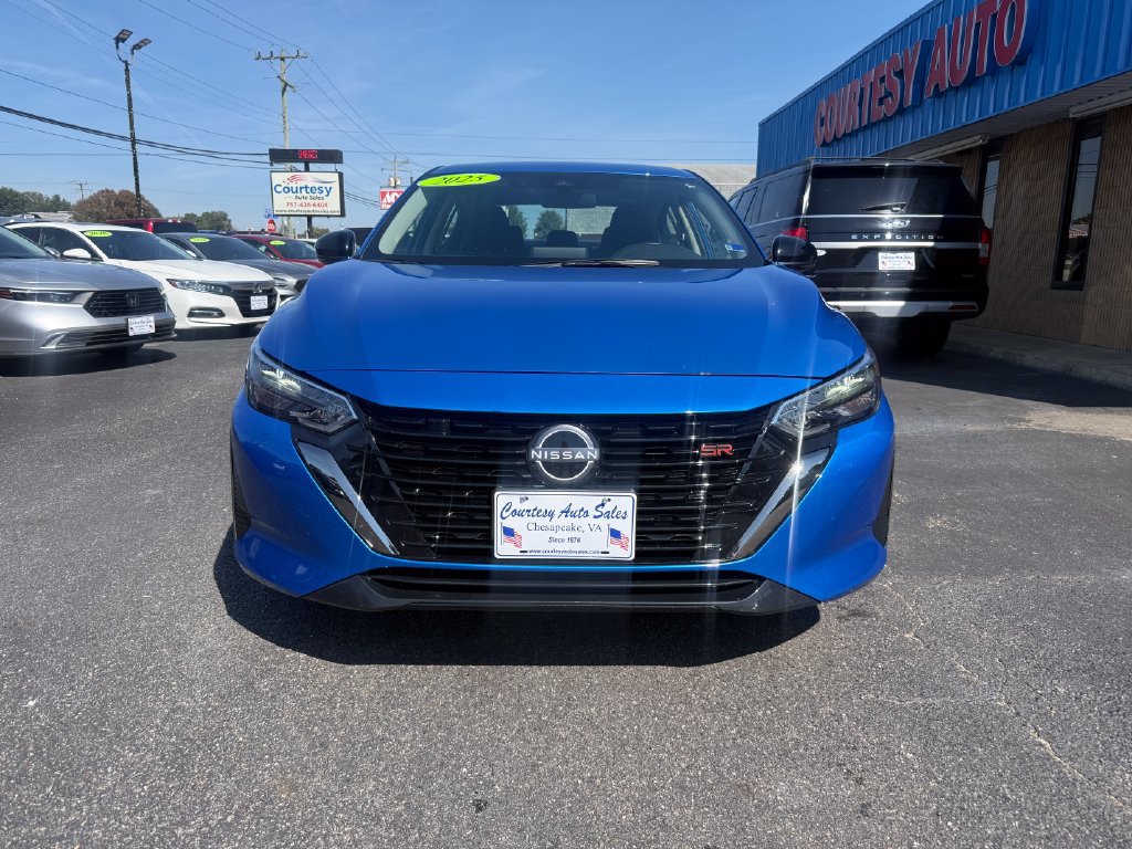 Used 2025 Nissan Sentra SR FWD image 5