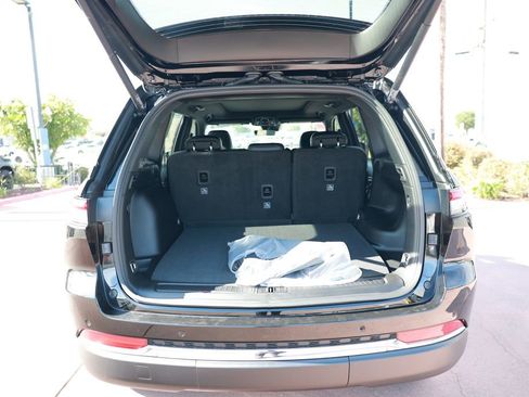 New 2025 Jeep Grand Cherokee Limited AWD/4WD image 33