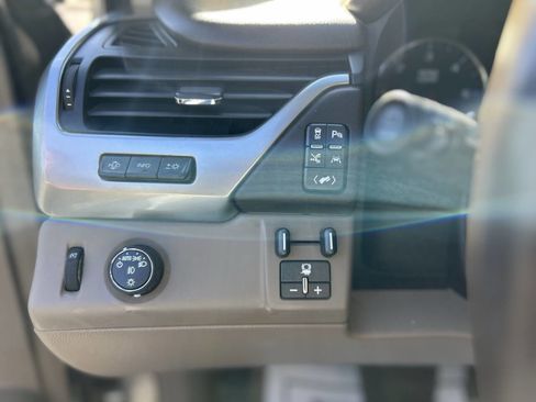 Used 2016 Chevrolet Tahoe LTZ image 14