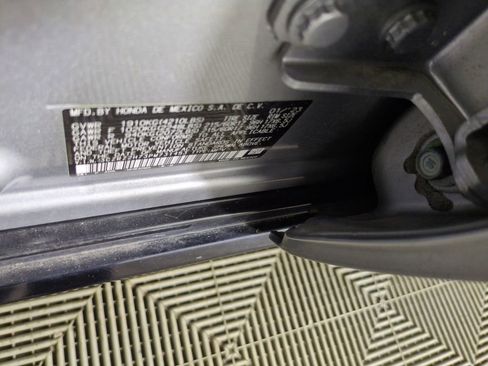 Certified 2023 Honda HR-V EX-L image 32