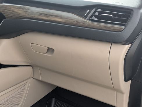 Used 2020 Ford Escape Titanium w/ Titanium Premium Package 2.0 image 21