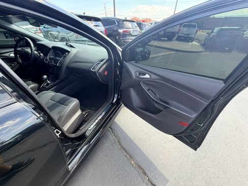 Used 2016 Ford Focus RS AWD/4WD image 24