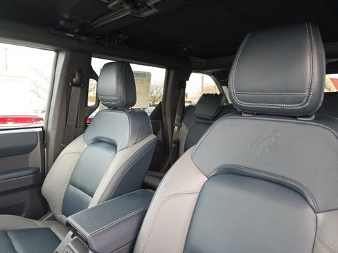 Used 2024 Ford Bronco Outer Banks image 13