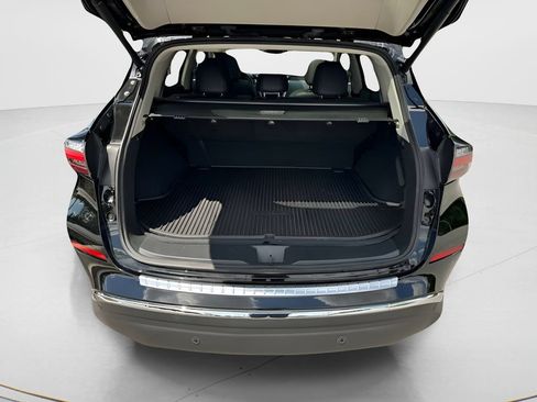 Certified 2024 Nissan Murano Platinum w/ Cargo Package FWD image 10
