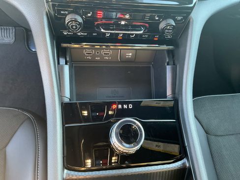 New 2025 Jeep Grand Cherokee Laredo image 23