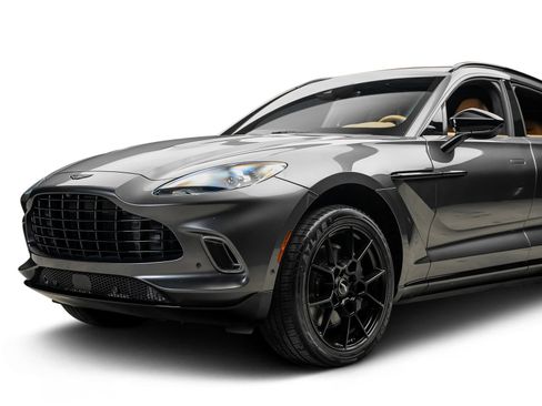 Used 2021 Aston Martin DBX AWD/4WD image 8