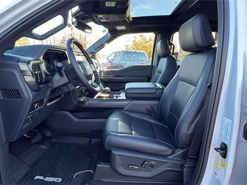 New 2025 Ford F150 Lariat w/ Equipment Group 502A High image 35