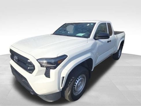 Used 2024 Toyota Tacoma SR w/ SR Upgrade Package image 2