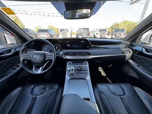 Used 2022 Hyundai Palisade Calligraphy image 19