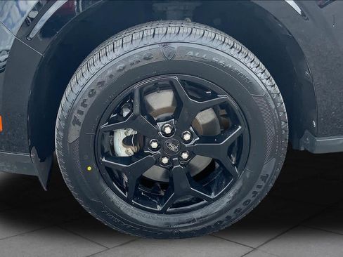 Certified 2022 Ford Maverick XLT w/ Equipment Group 300A Standard AWD/4WD image 10