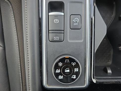 Certified 2025 Nissan Pathfinder SL AWD/4WD image 28