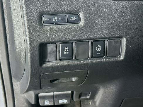 Used 2024 Nissan Murano SV w/ SV Midnight Edition Package AWD/4WD image 17