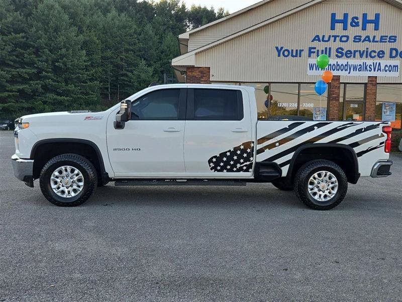 Used 2023 Chevrolet Silverado 2500 LT w/ Convenience Package AWD/4WD image 2