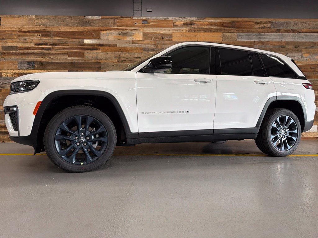 New 2026 Jeep Grand Cherokee Limited AWD/4WD image 17