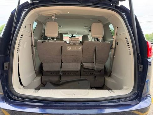 Used 2017 Chrysler Pacifica Touring-L Plus w/ Advanced Safetytec Group FWD image 26