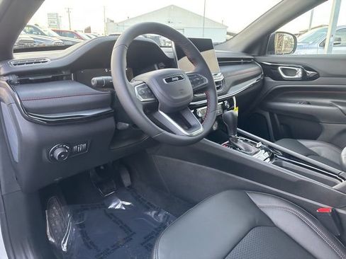 New 2026 Jeep Compass Trailhawk image 17