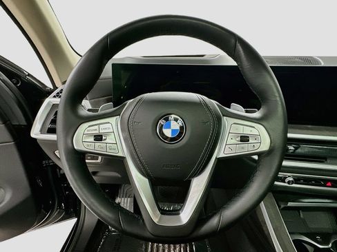 Used 2024 BMW X7 xDrive40i AWD/4WD image 12