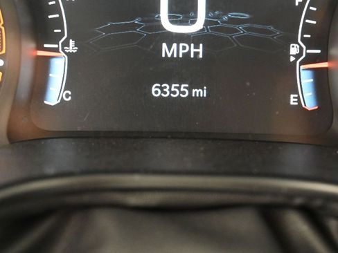 Used 2025 Jeep Compass Latitude AWD/4WD image 31