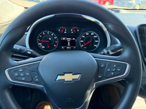 Used 2022 Chevrolet Malibu LS image 16