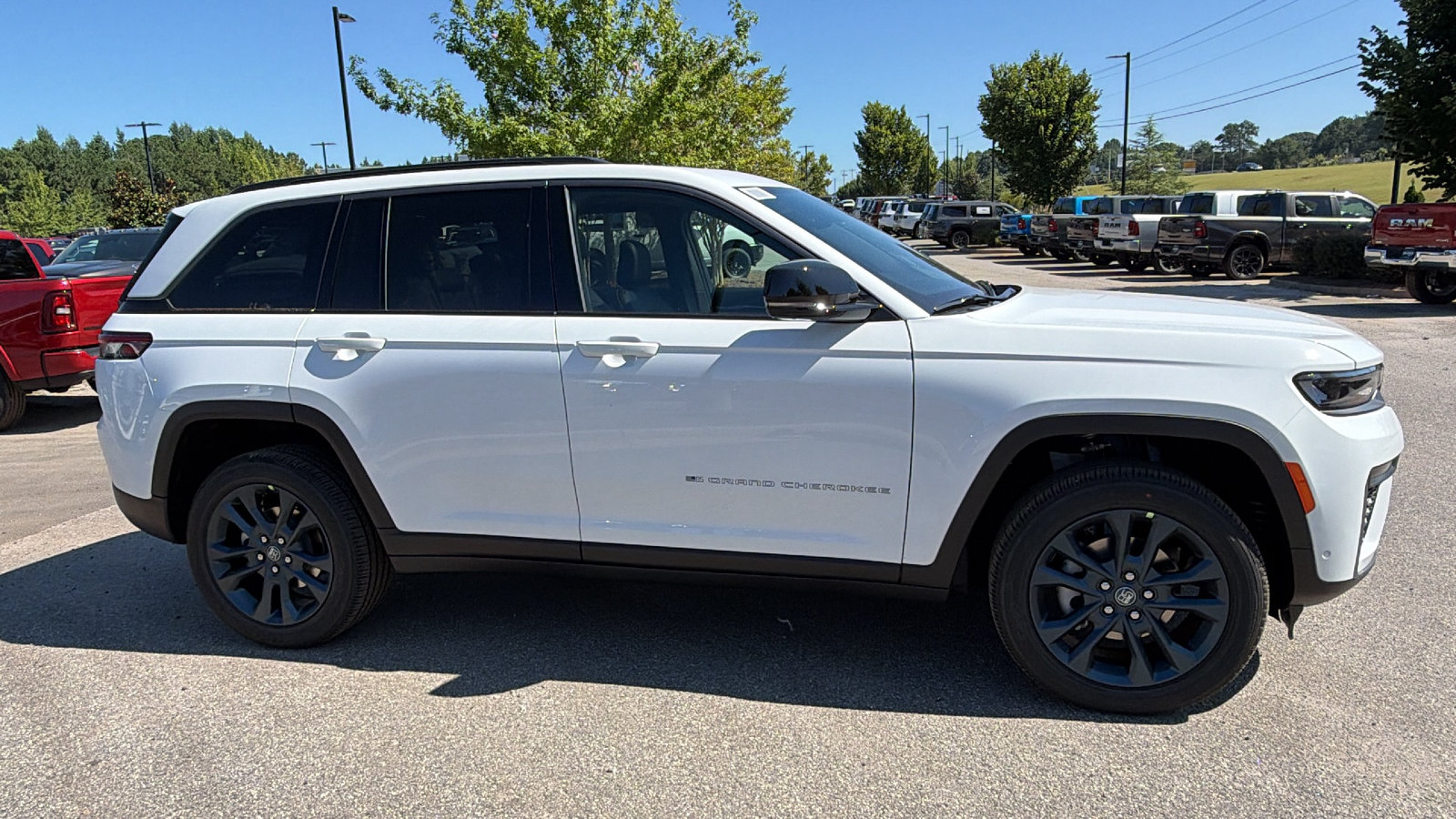 New 2026 Jeep Grand Cherokee Limited AWD/4WD image 7