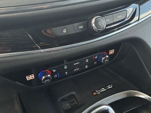 Used 2020 Buick Enclave Avenir w/ Avenir Technology Package FWD image 30