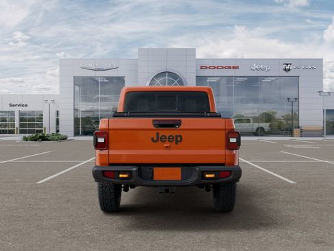 New 2026 Jeep Gladiator Mojave w/ Steel Bumper Group AWD/4WD image 8