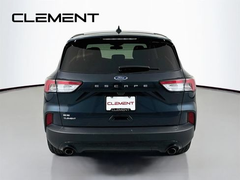 Used 2022 Ford Escape SE w/ SE Sport Appearance Package FWD image 8