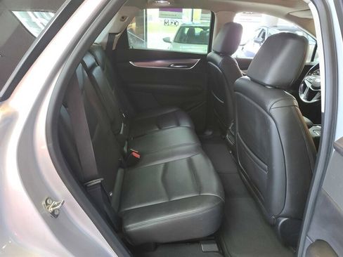 Used 2019 Cadillac XT5 Premium Luxury image 17