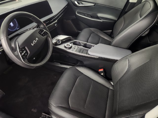 Used 2024 Kia EV6 Wind w/ Wind Technology Package AWD/4WD image 12