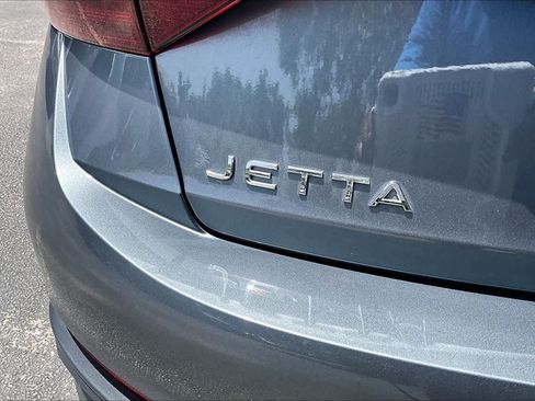 Used 2024 Volkswagen Jetta Sport FWD image 10