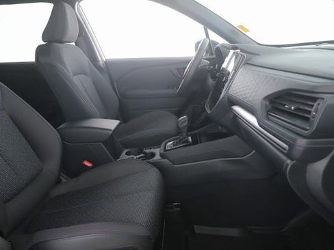 Used 2025 Subaru Forester Premium image 29