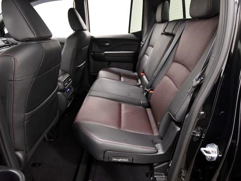 Certified 2025 Honda Ridgeline Black Edition image 15