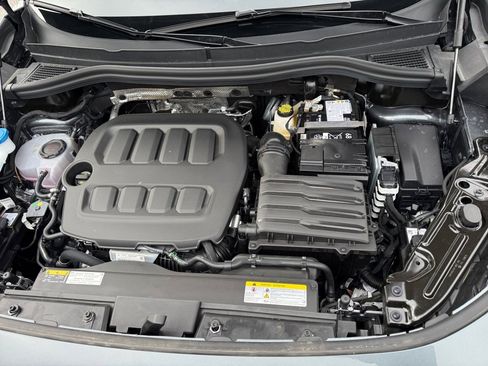 New 2026 Volkswagen Tiguan SE R-Line image 16