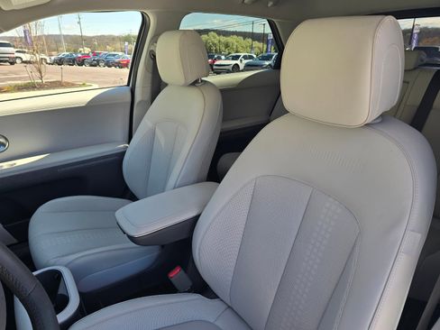 Used 2023 Hyundai Ioniq 5 SEL image 12