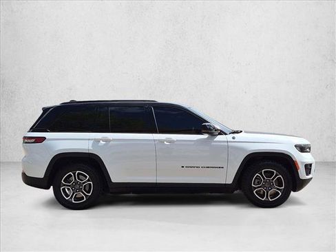 Used 2022 Jeep Grand Cherokee Trailhawk AWD/4WD image 4