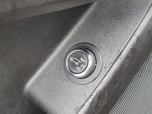 Used 2020 Chevrolet Traverse LT AWD/4WD image 23