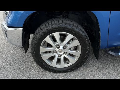Used 2016 Toyota Tundra Limited w/ Limited Premium Package RWD image 4