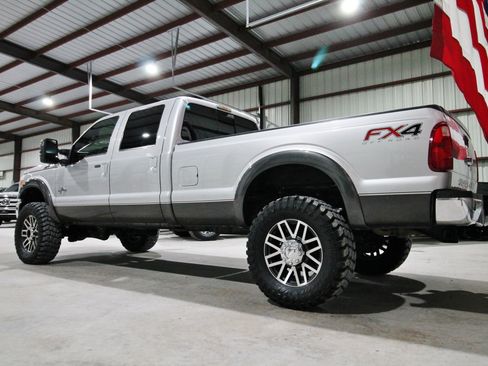 Used 2016 Ford F250 Lariat AWD/4WD image 8